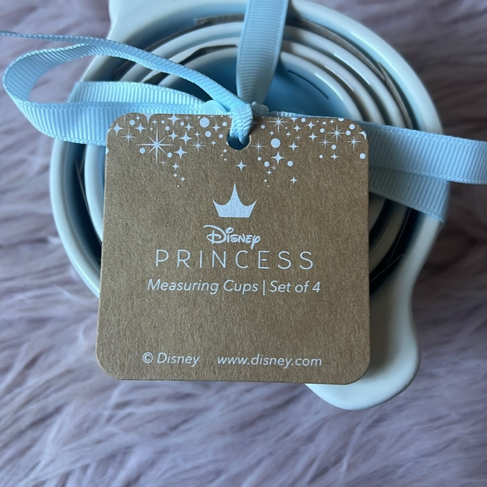 Disney Rae Dunn Cinderella Measuring Cups - Picture 3 of 4